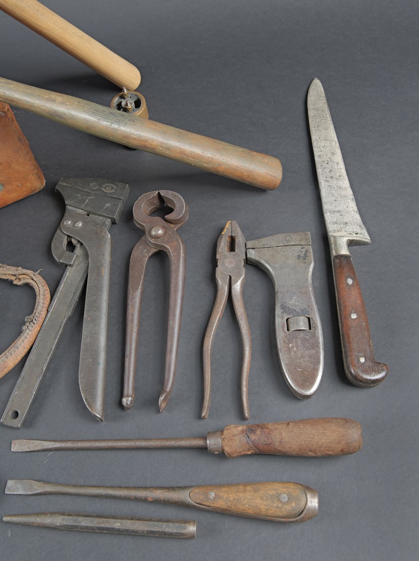 Caisse a outils britannique. - 3