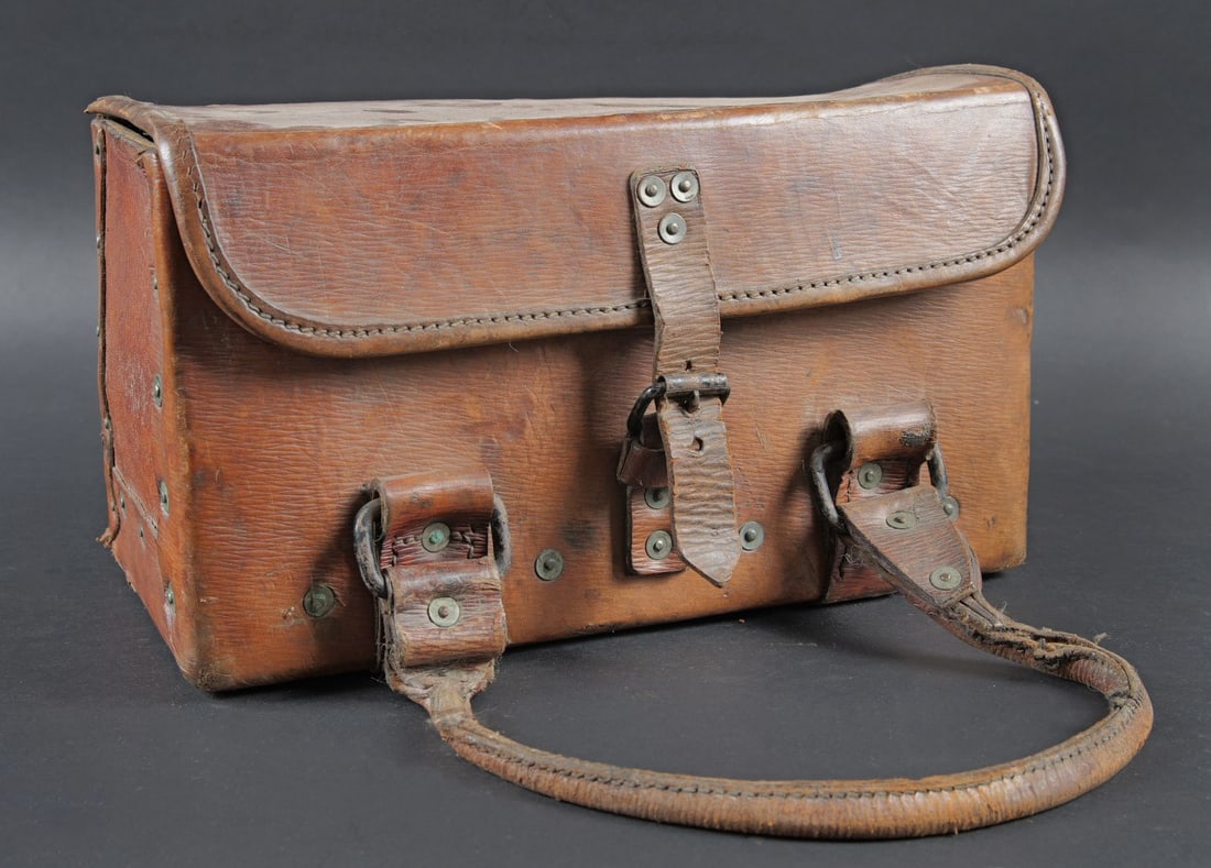 Caisse a outils britannique. - 5