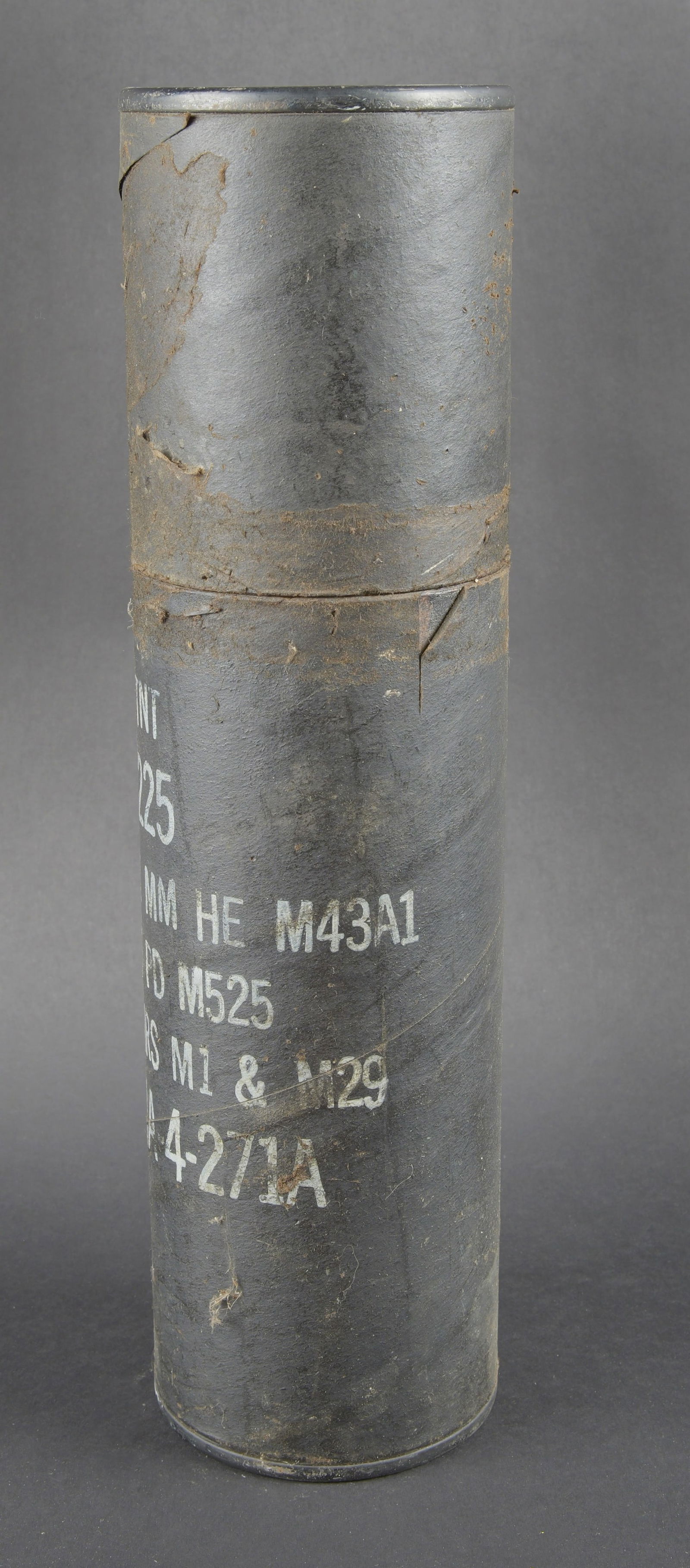 Container pour obus de mortier US. US mortar shell container - 2