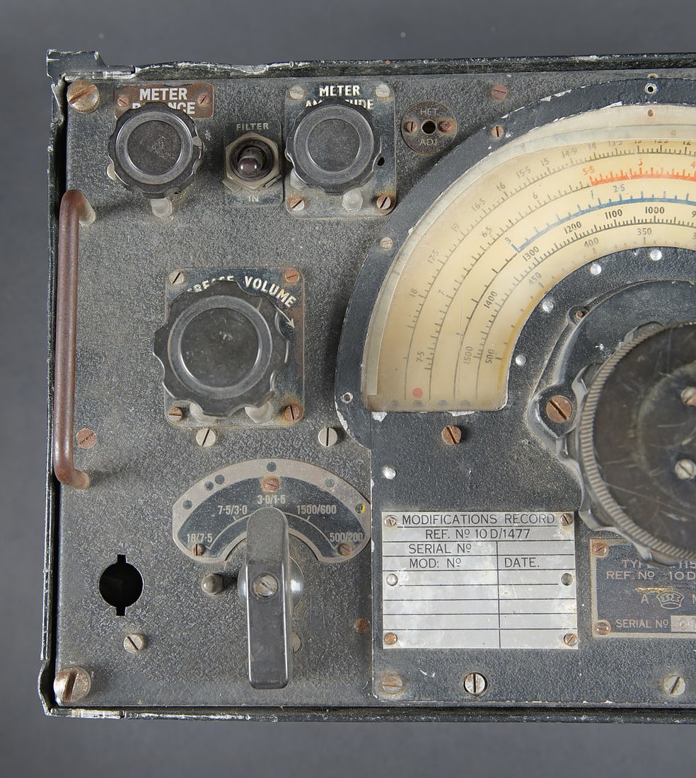 Receiver type 1155 L. Receiver Type 1155L - 5