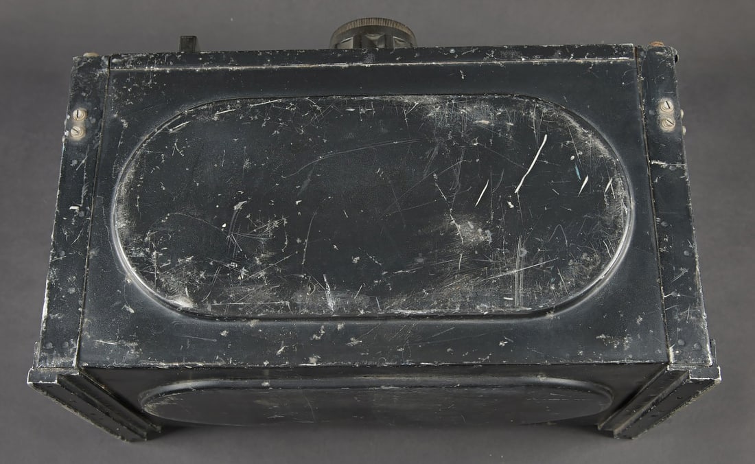 Receiver type 1155 L. Receiver Type 1155L - 9