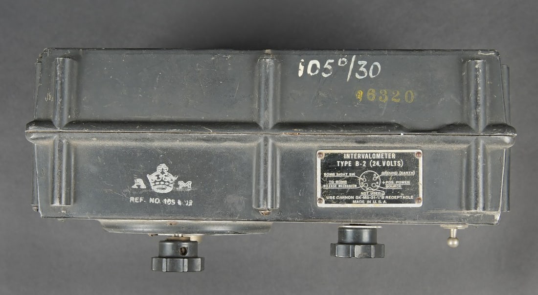 Intervalometer B-2. Intervalometer B-2 - 2