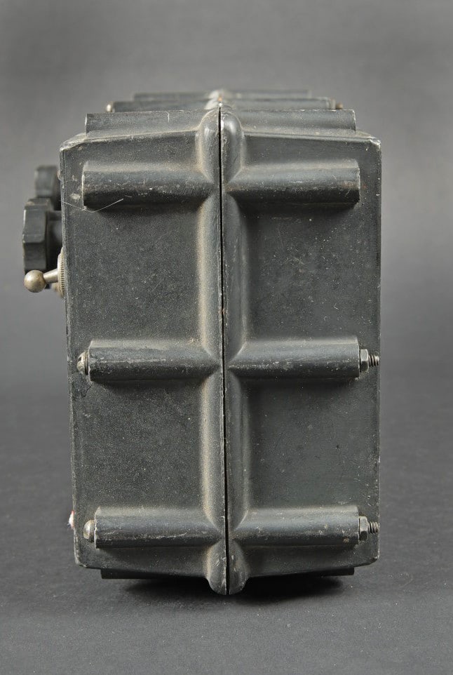 Intervalometer B-2. Intervalometer B-2 - 4