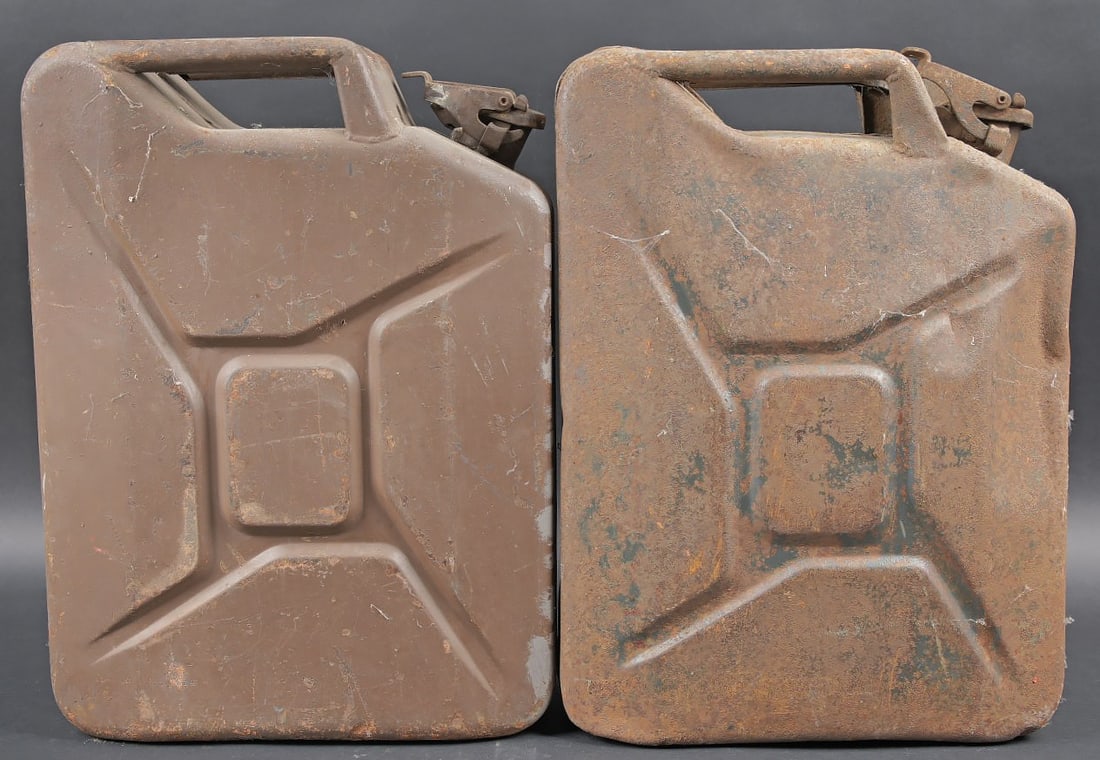 Jerrycans WH. WH jerrycans - 2