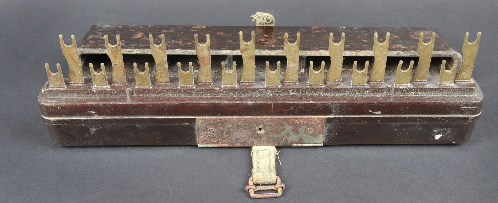 Boite de connexion electrique Mur de l Atlantique. Atlantic Wall electrical connection box (1 of 5)