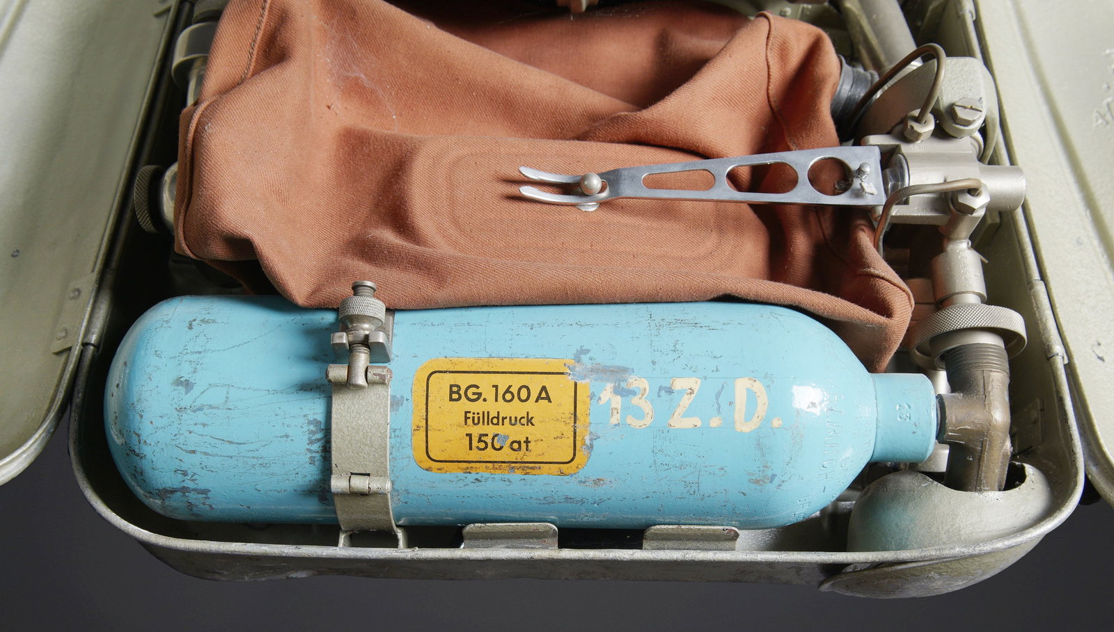 Drager Model 160A - 14