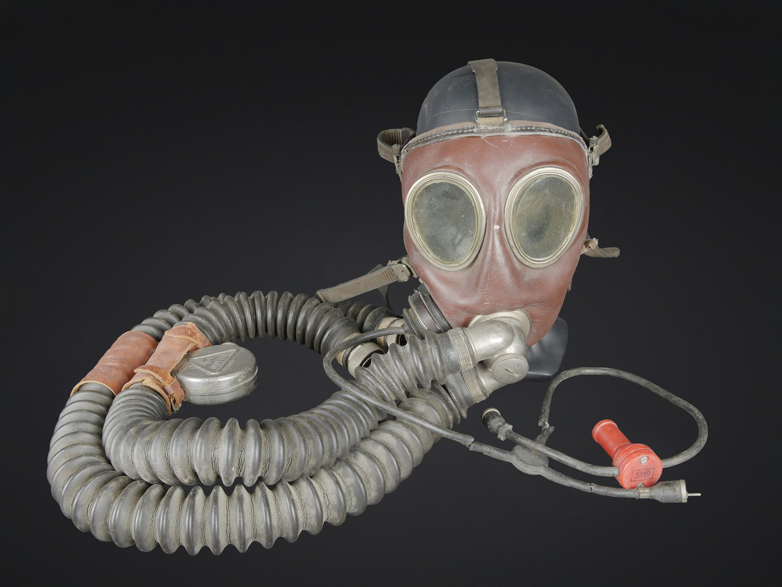 Drager Model 160A - 16