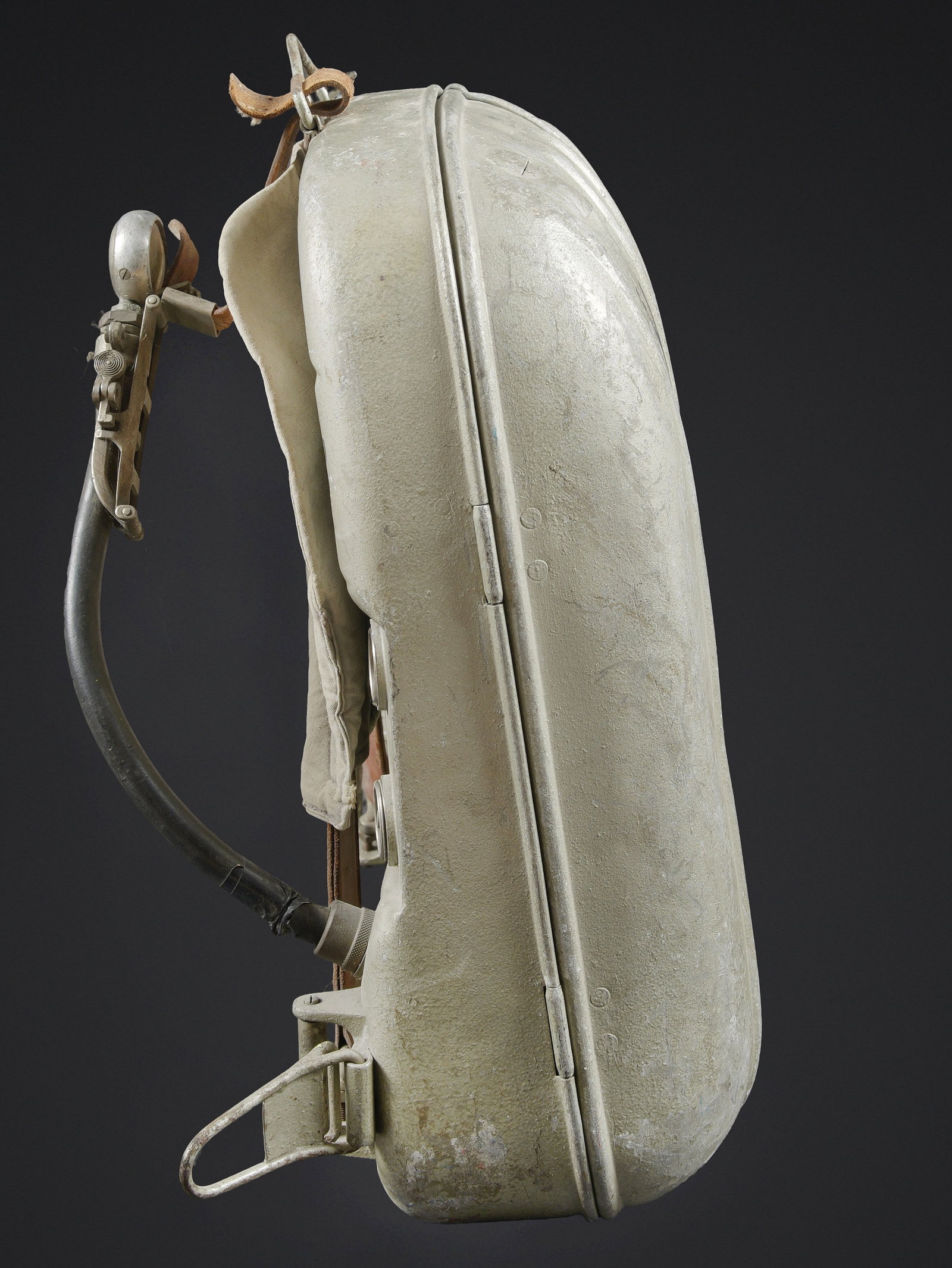 Drager Model 160A - 9