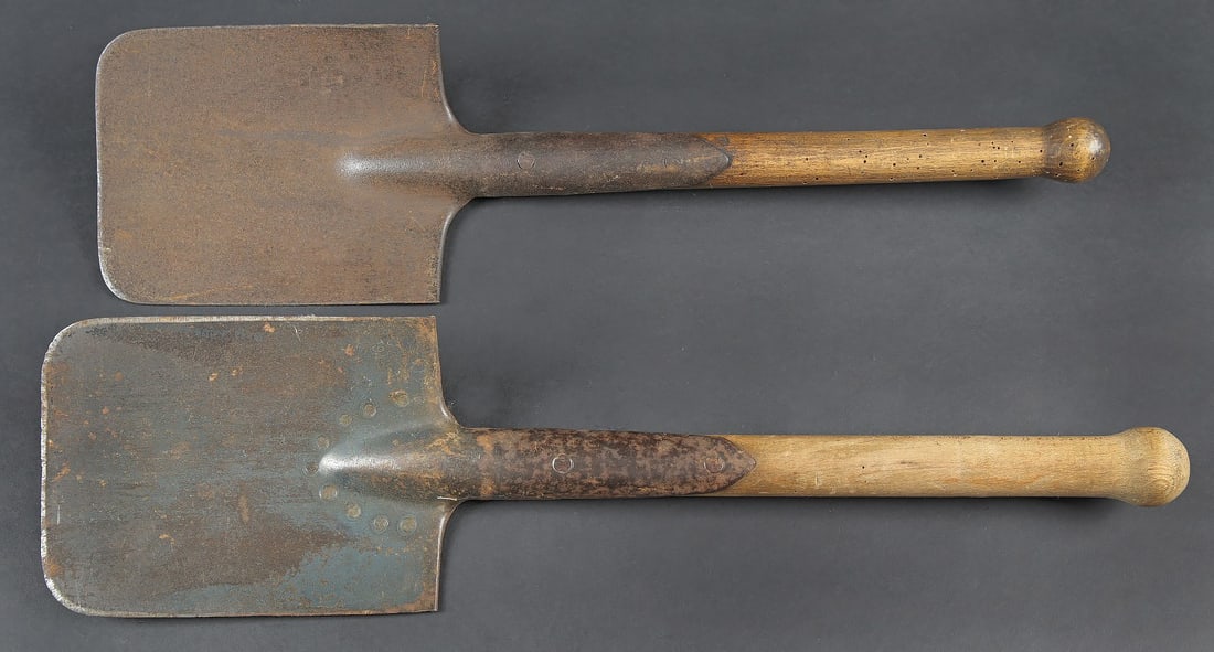 Pelles WH. WH entrenching shovels (1 of 4)