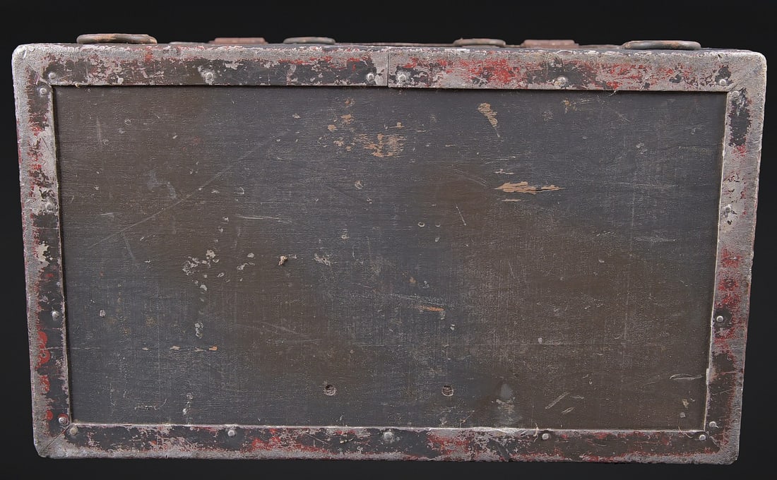 Caisse Handscheinwerfer. Case for hand searchlight. - 3