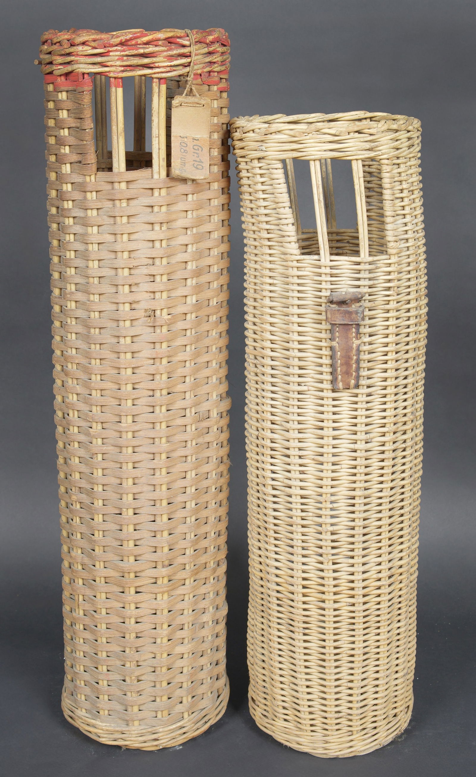 Containers en osier pour le transport des obus. Wicker transport baskets for artillery projectiles. (1 of 7)
