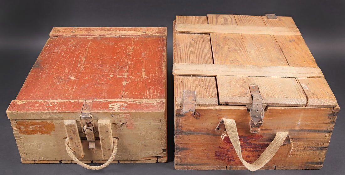 Caisses a munitions. Ammunition crates. - 2
