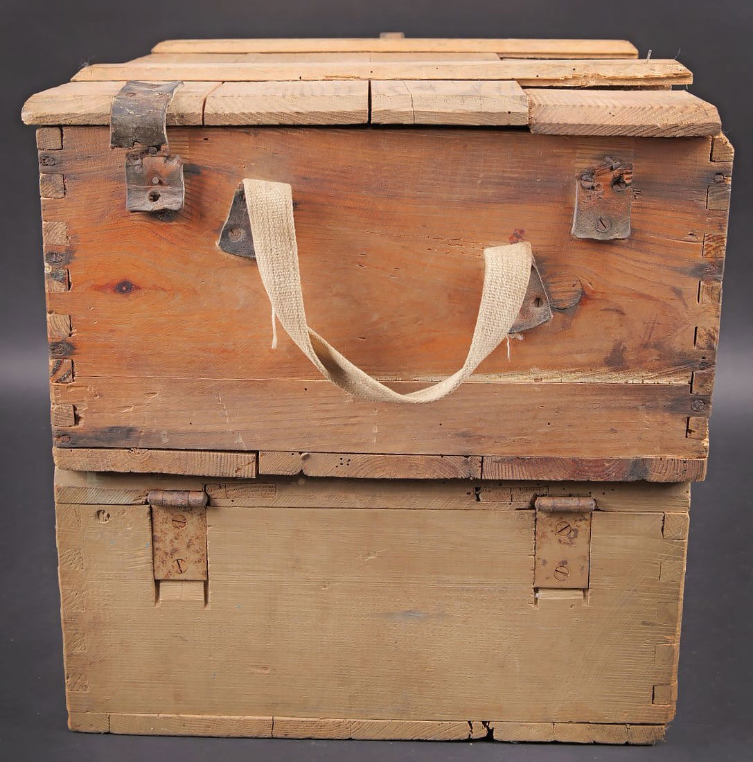 Caisses a munitions. Ammunition crates. - 4