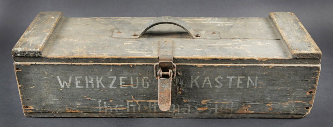 Caisse Werkzeug Kasten. Werkzeugkasten tool box (1 of 8)