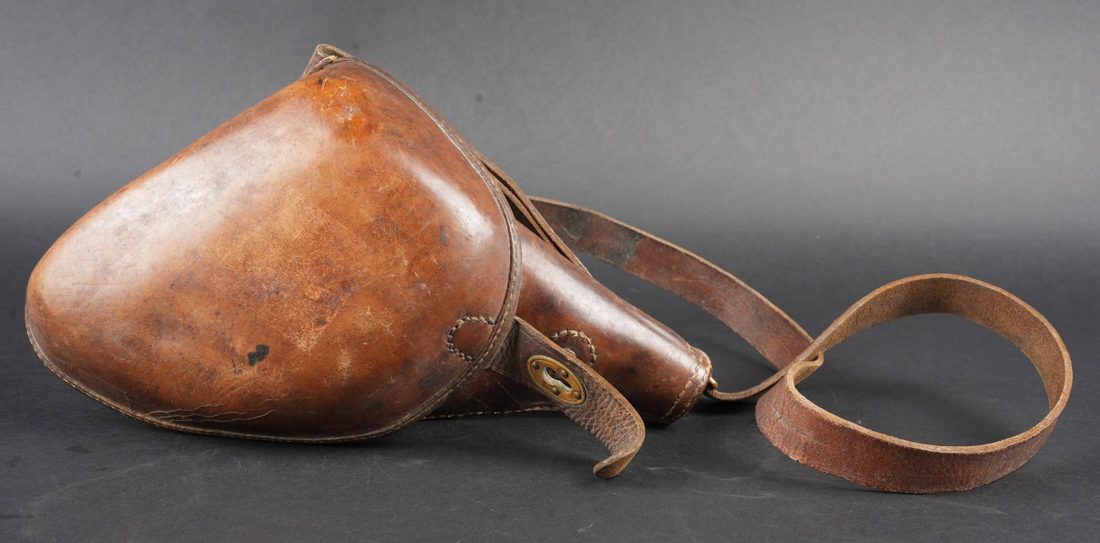 Etui de jambon 1892. Model 1892 ham carrier. (1 of 7)