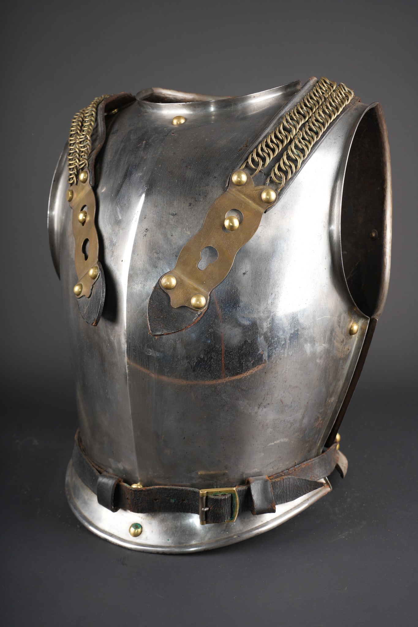 Cuirasse de cuirassier 1855/91. Cuirassier cuirass model 1855/91. (1 of 15)
