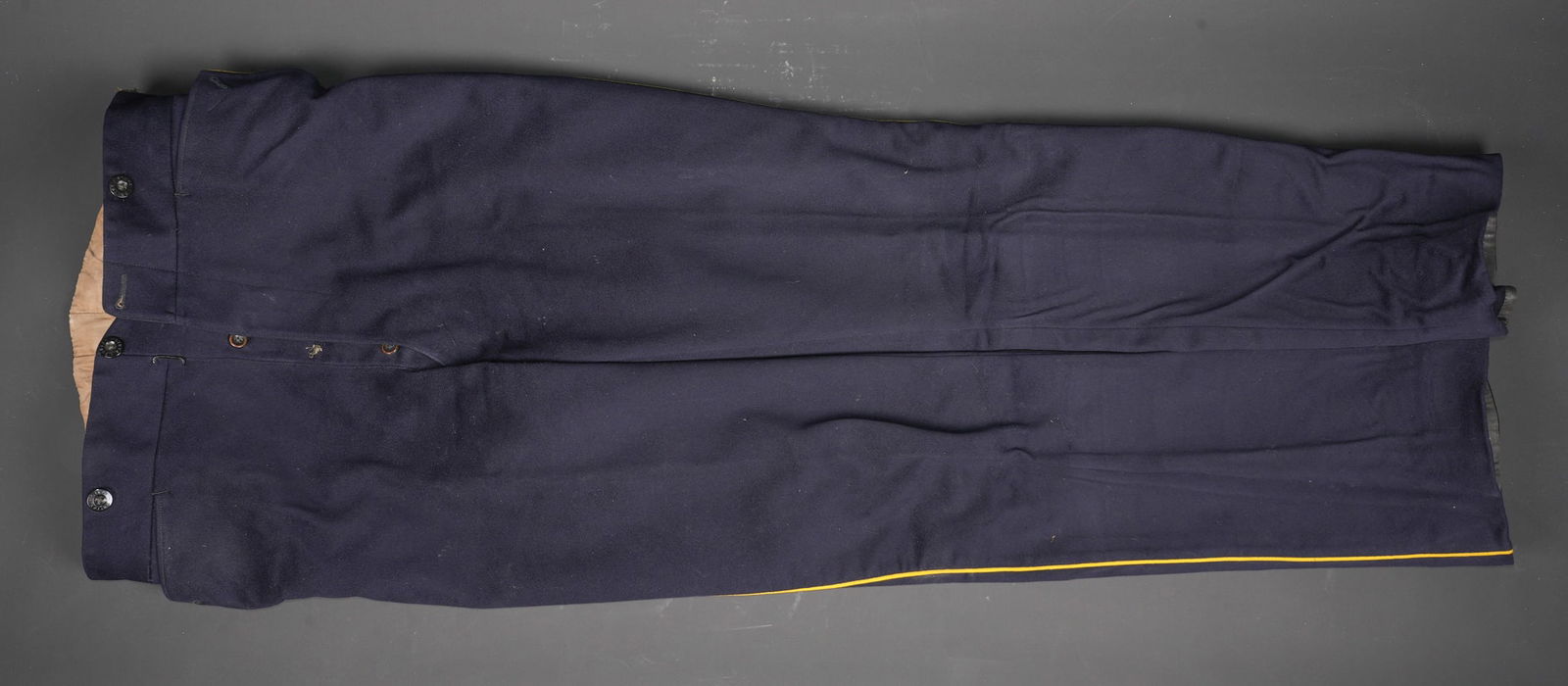 Pantalon officier chasseurs. Chasseurs officer’s trousers. (1 of 8)