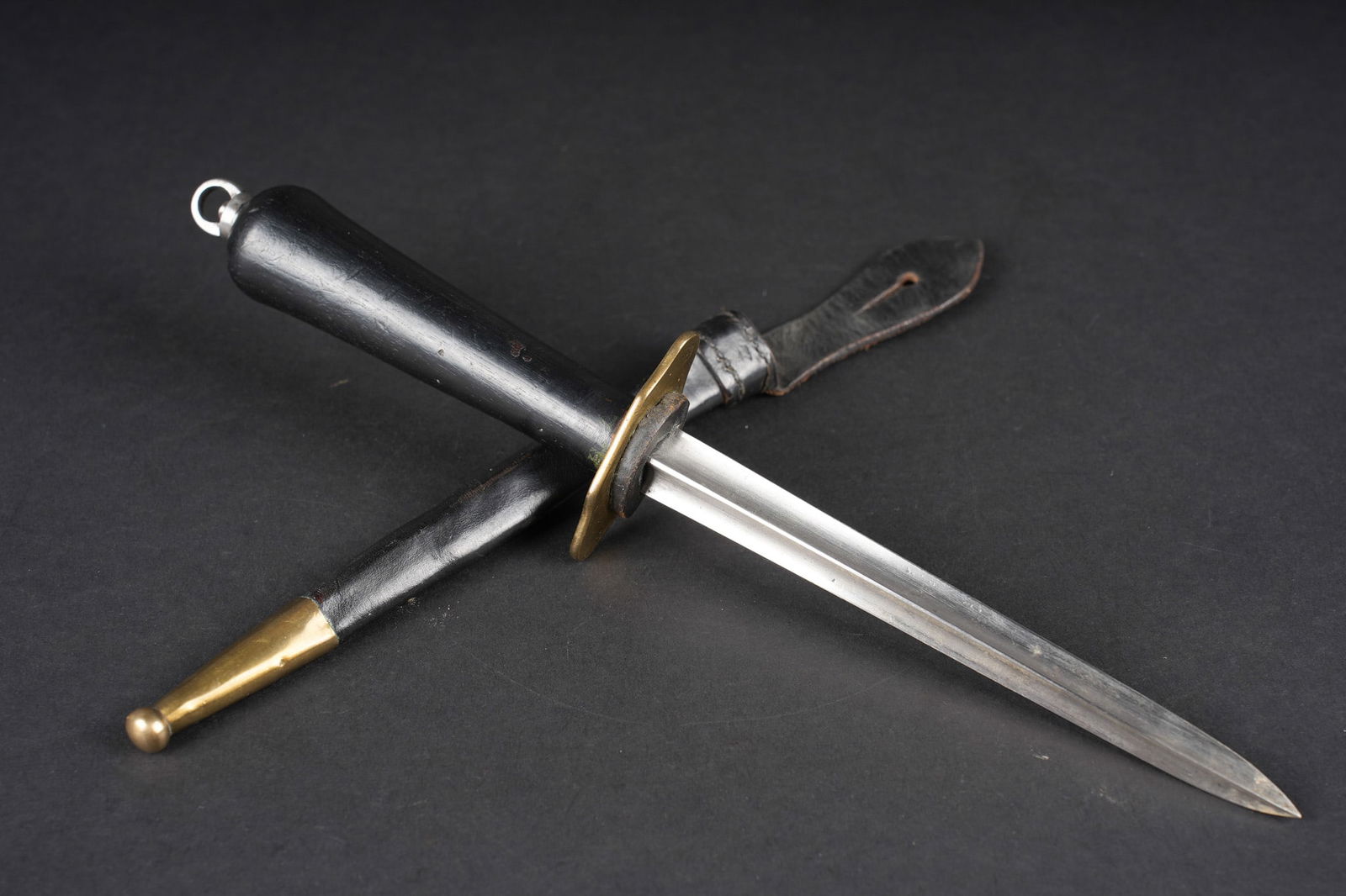 Poignard de marine 1833/37. Naval dagger model 1833/37. (1 of 7)