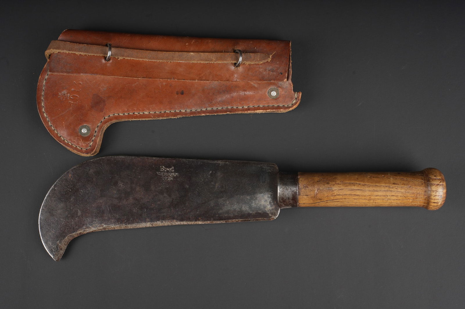 Serpe reglementaire. Regulation billhook. - 2