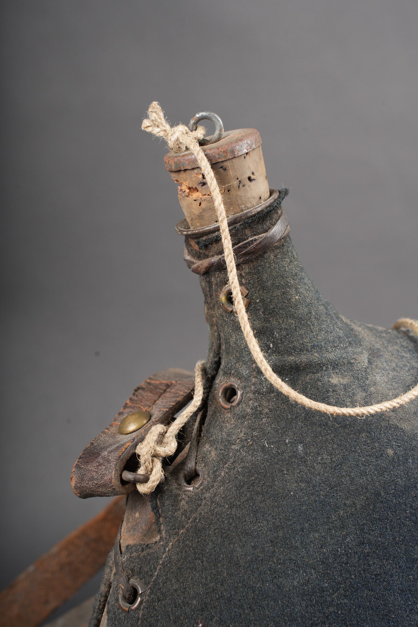 Ensemble d equipements. Equipment grouping. - 4