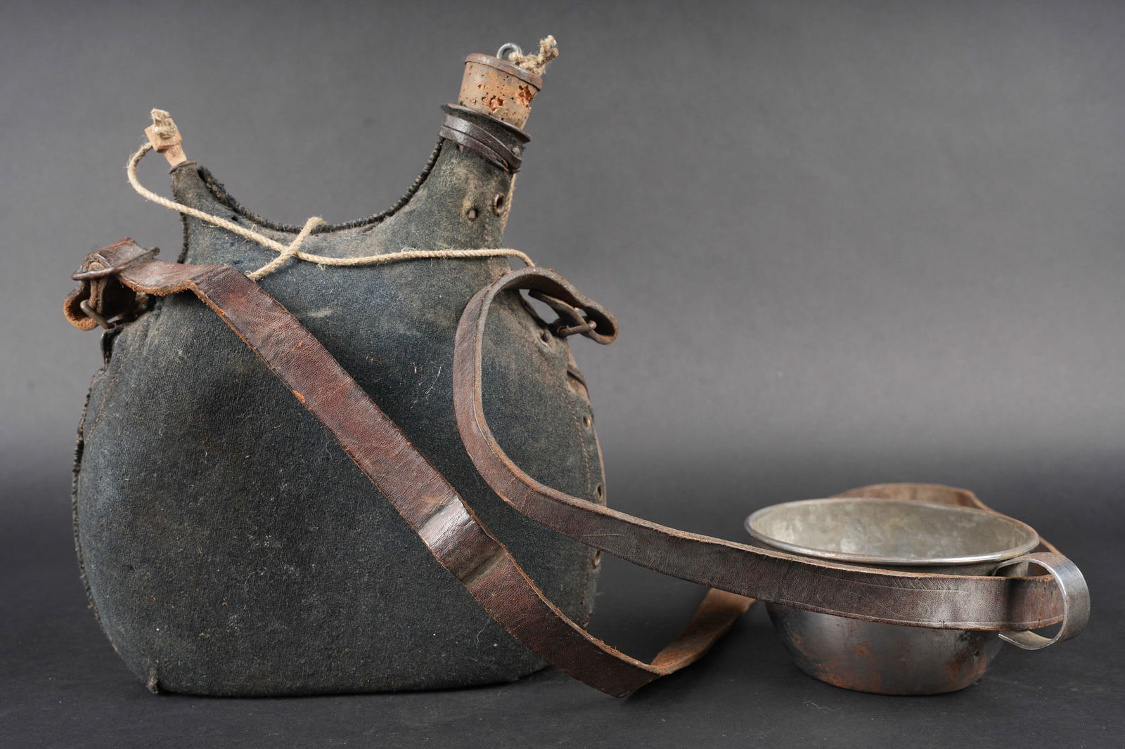 Ensemble d equipements. Equipment grouping. - 5