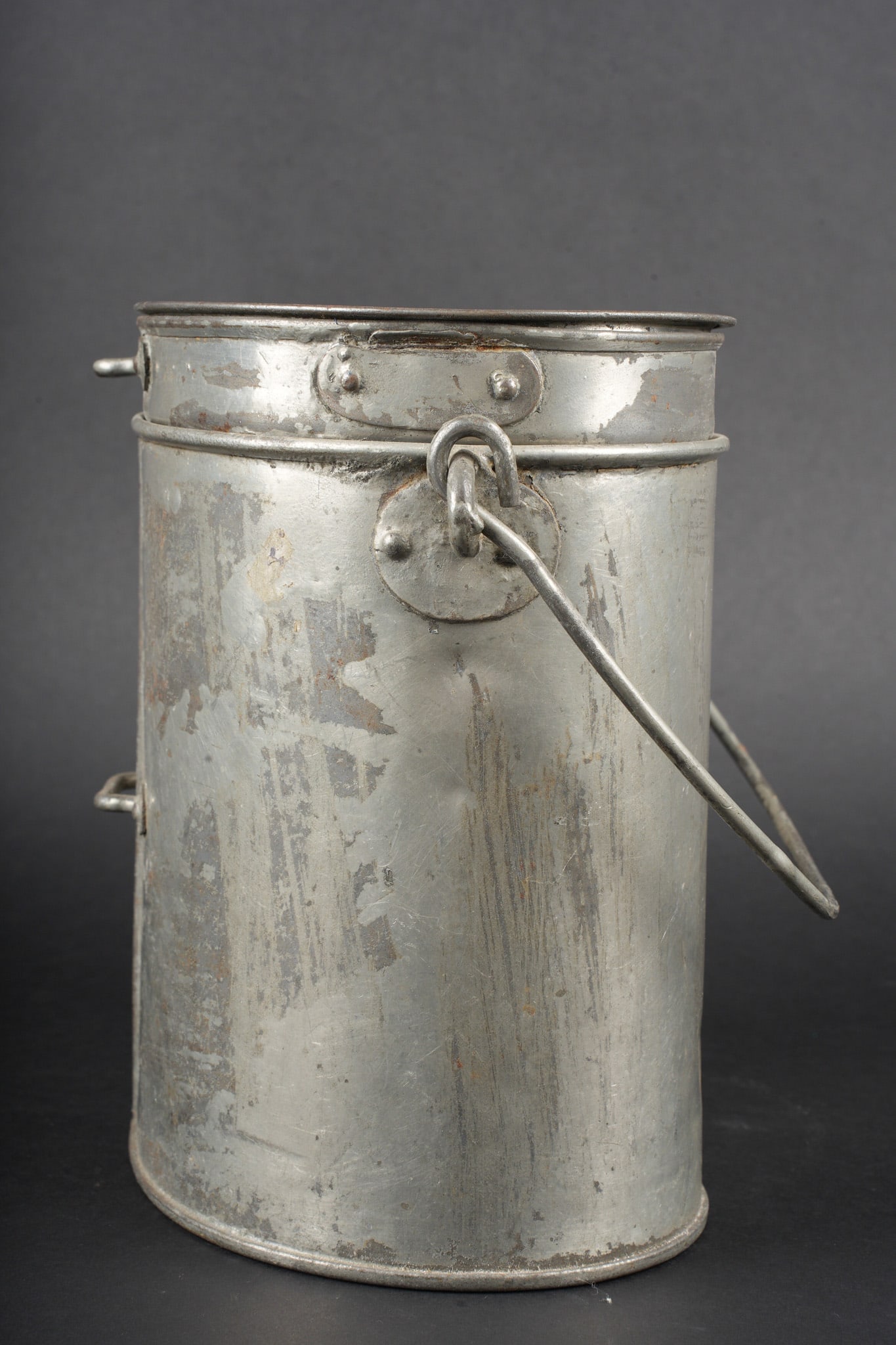 Ensemble d equipements. Equipment set - 10