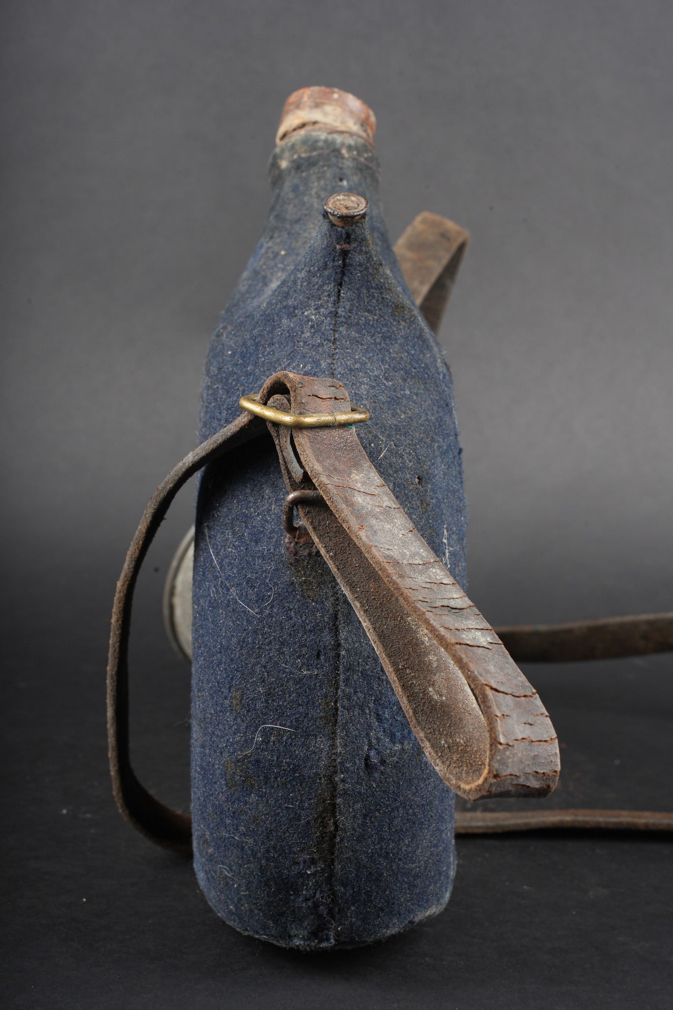 Ensemble d equipements. Equipment set - 16