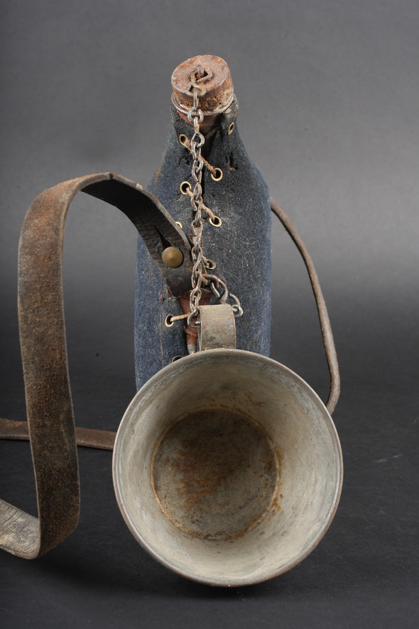 Ensemble d equipements. Equipment set - 18