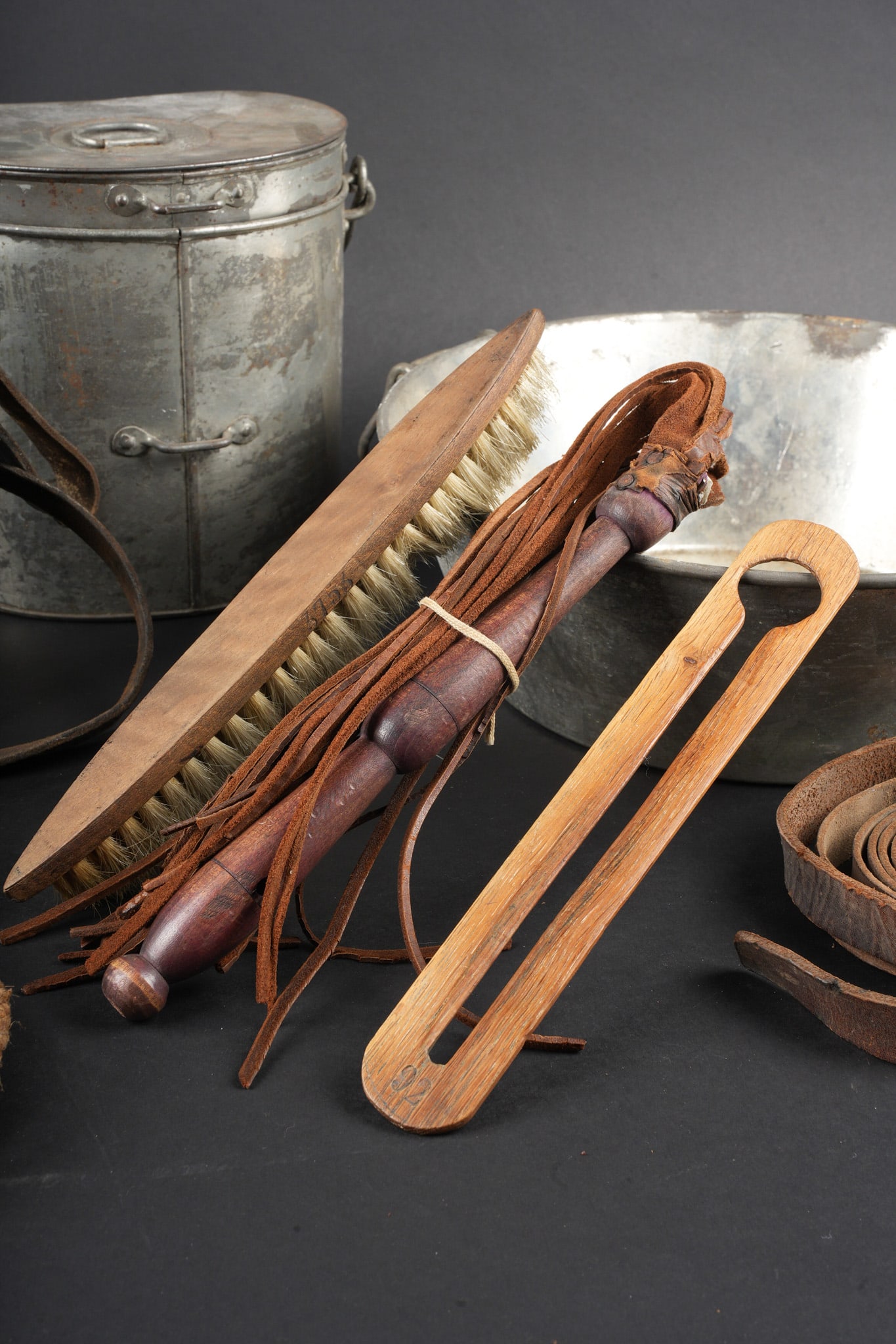 Ensemble d equipements. Equipment set - 2