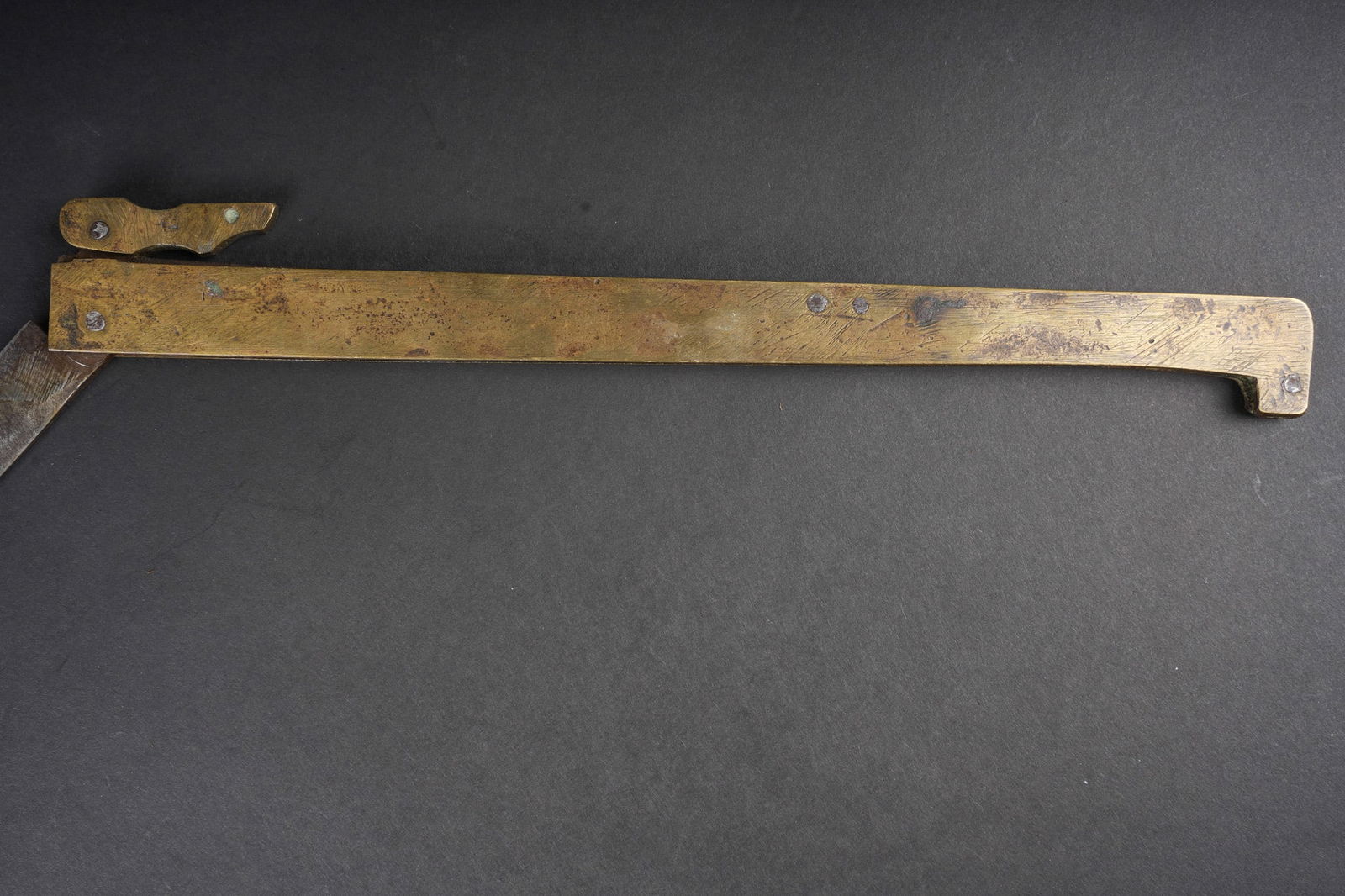 Couteau a cran d arret. Folding knife - 2