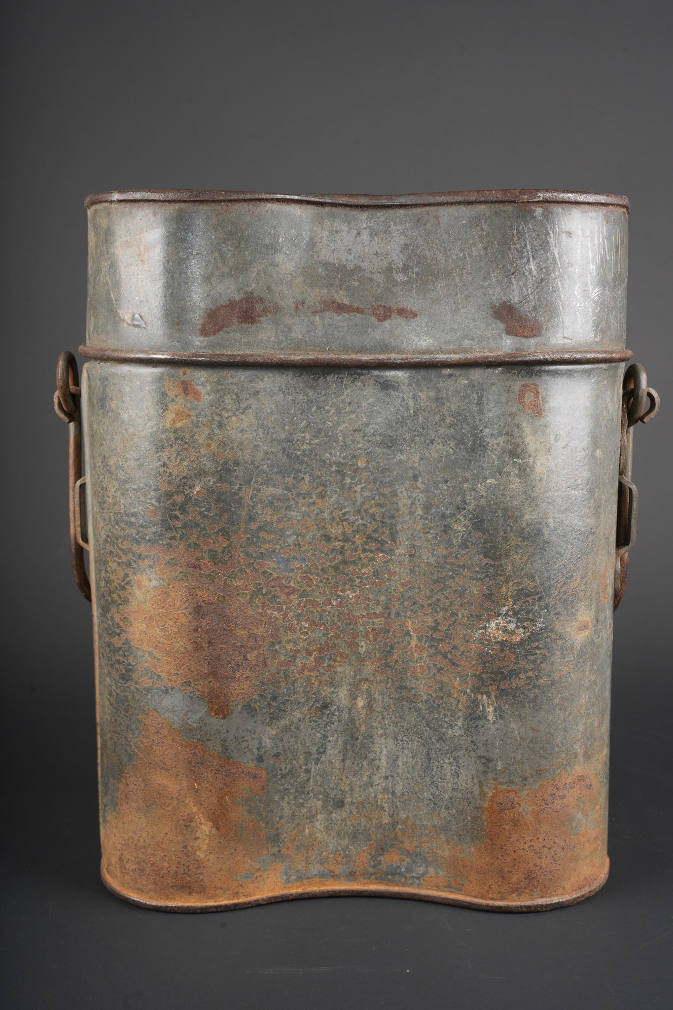 Ensemble d equipements. Equipment set - 4