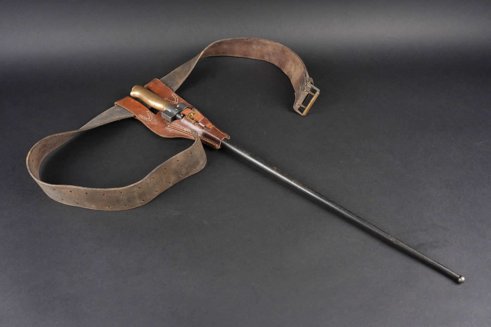 Ensemble d equipements. Equipment set - 3