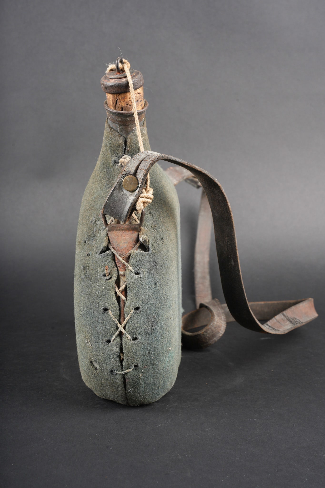 Ensemble d equipements. Equipment set - 20