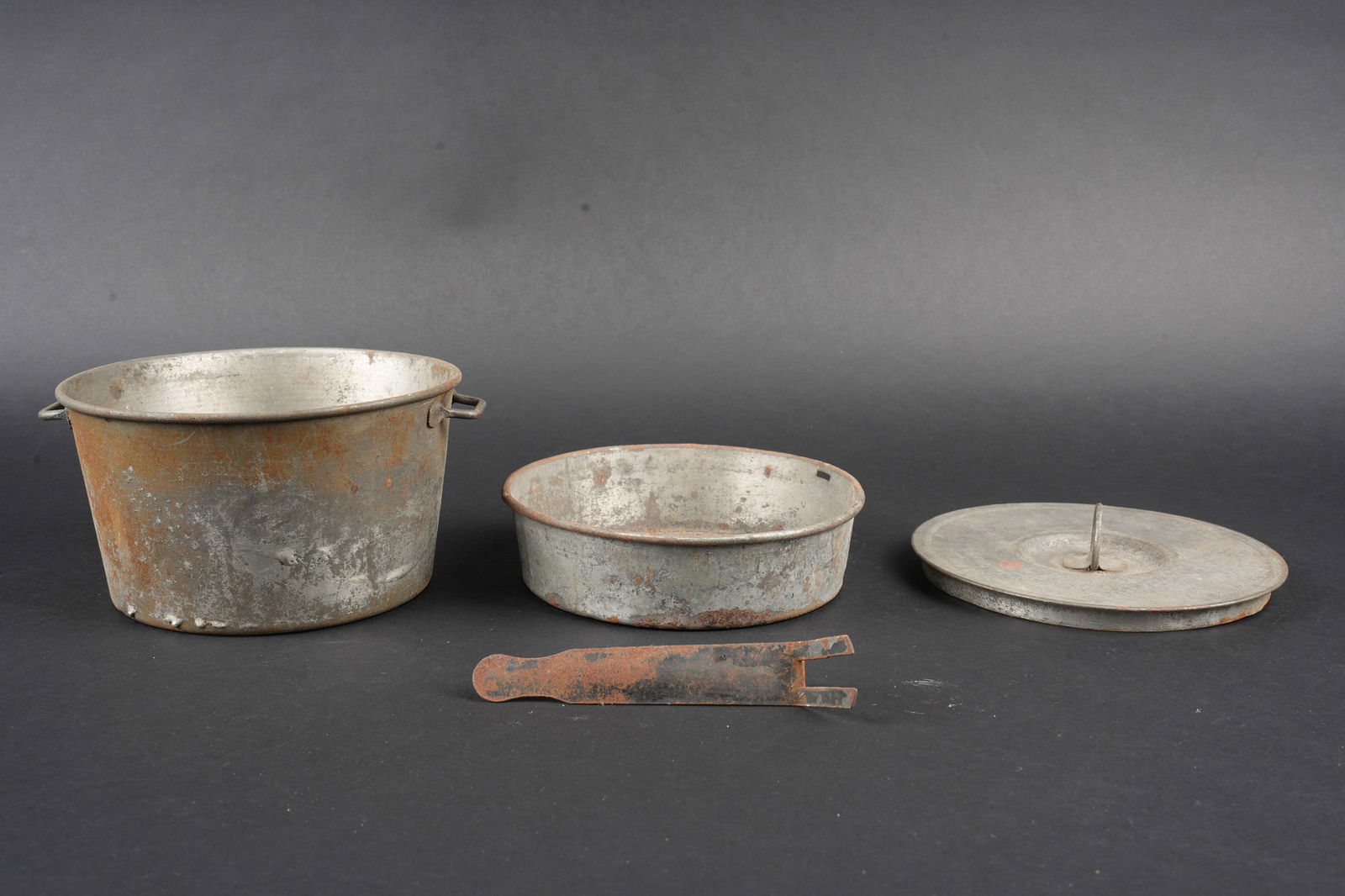 Ensemble d equipements. Equipment set - 6