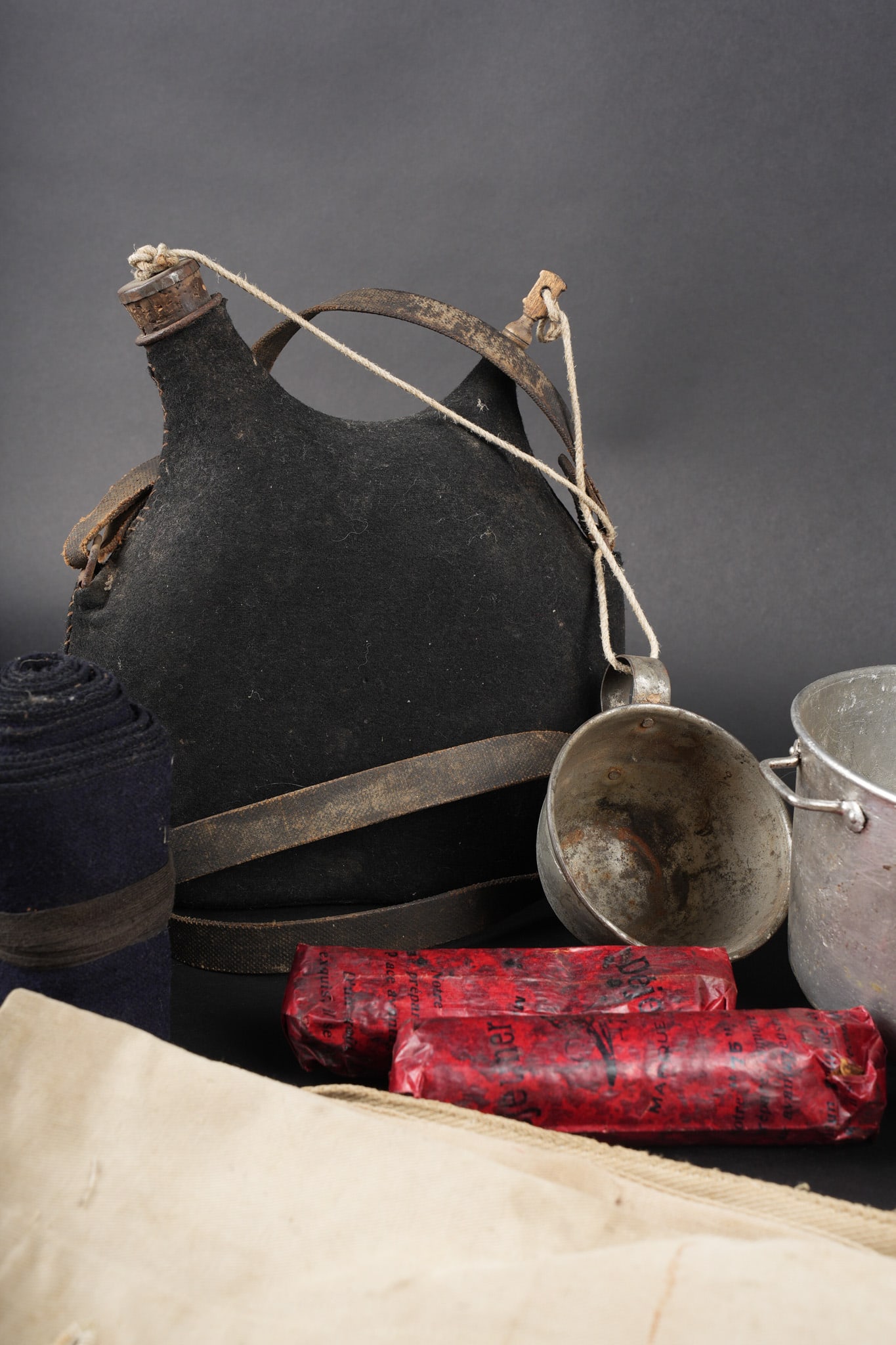 Ensemble d equipements. Equipment set - 2