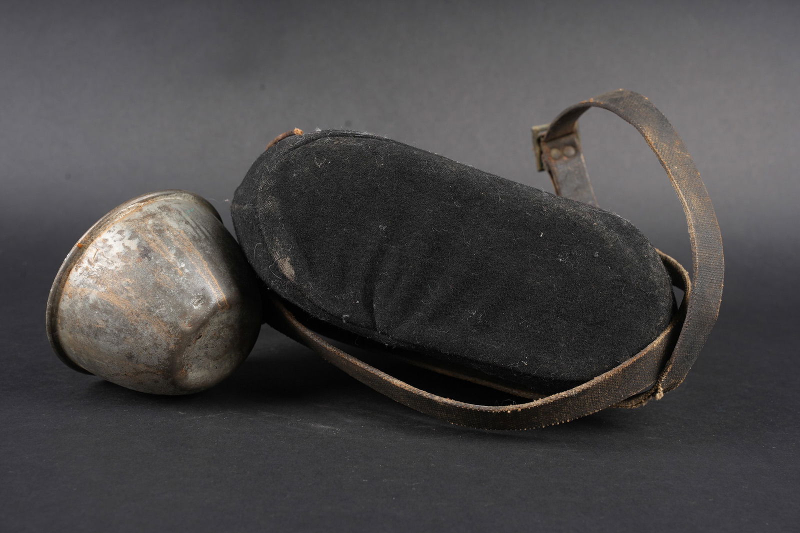 Ensemble d equipements. Equipment set - 8