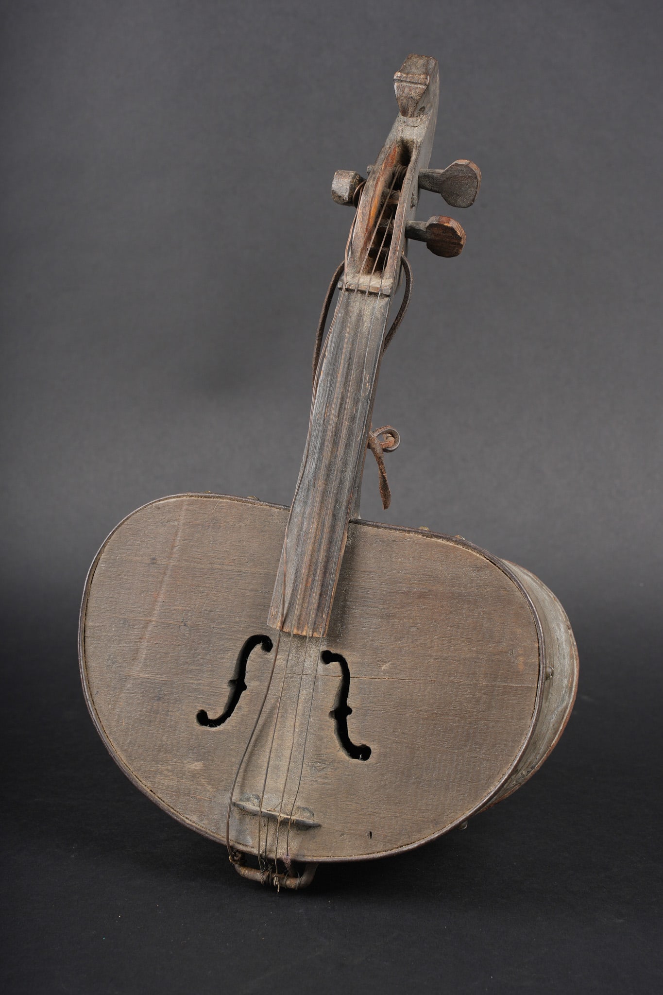 Mandoline de poilu. Poilu mandolin (1 of 8)