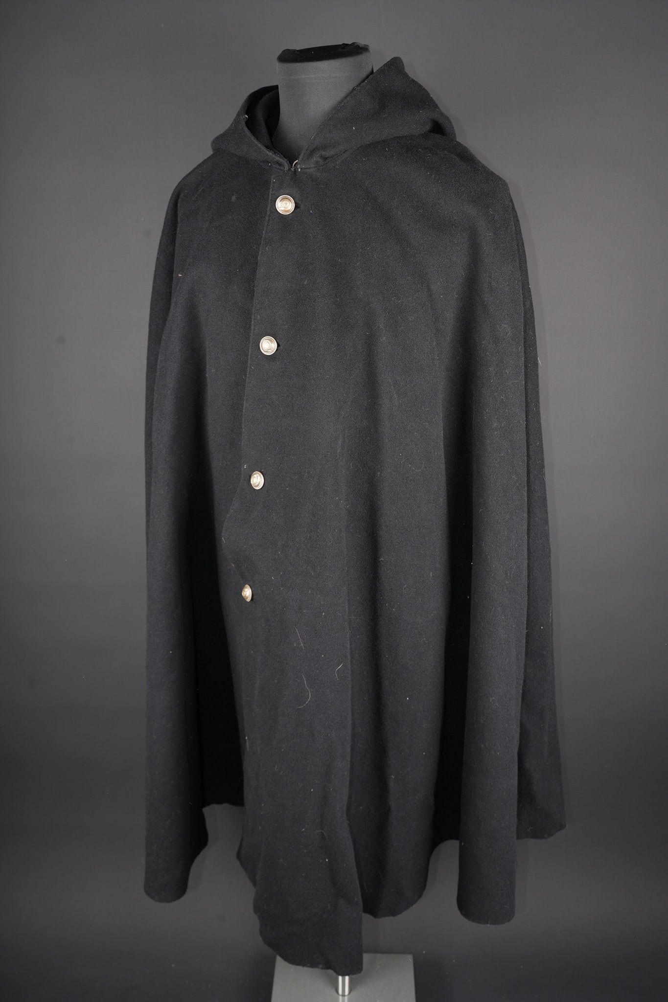 Manteau a capuchon de chasseur 1892. Chasseur hooded coat, Model 1892 (1 of 8)