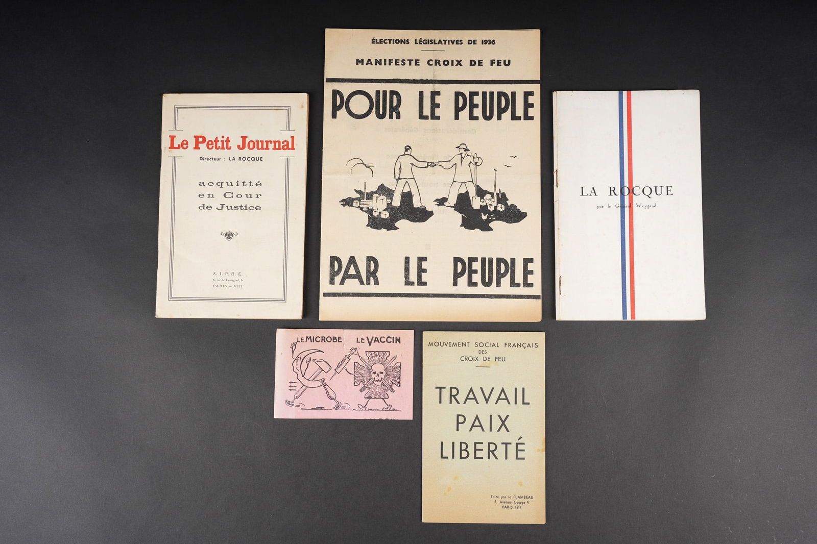 Ensemble de documents sur les Croix de feu. Group of documents relating to the Croix de Feu (1 of 3)