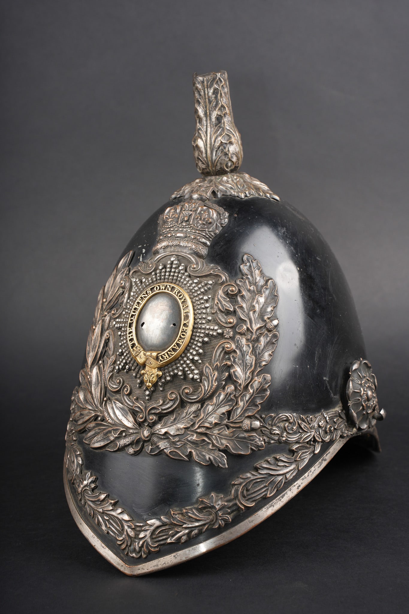 Casque britannique M1871 du Queens Own Royal Yeomanry. British M1871 helmet of the Queen’s Own (1 of 9)