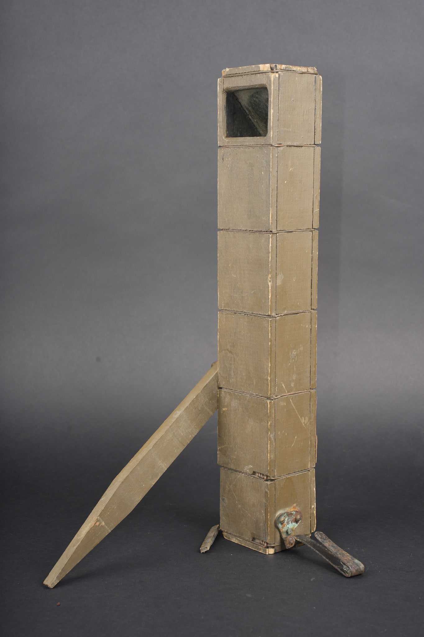 Periscope de tranchee US en bois. US wooden trench periscope (1 of 7)