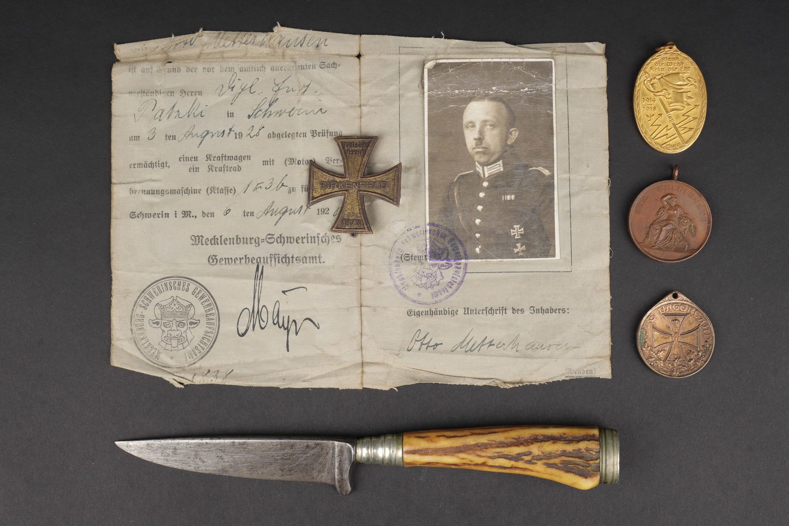 Mecklenburg Schwerin medailles et document. Mecklenburg-Schwerin medals and document (1 of 5)
