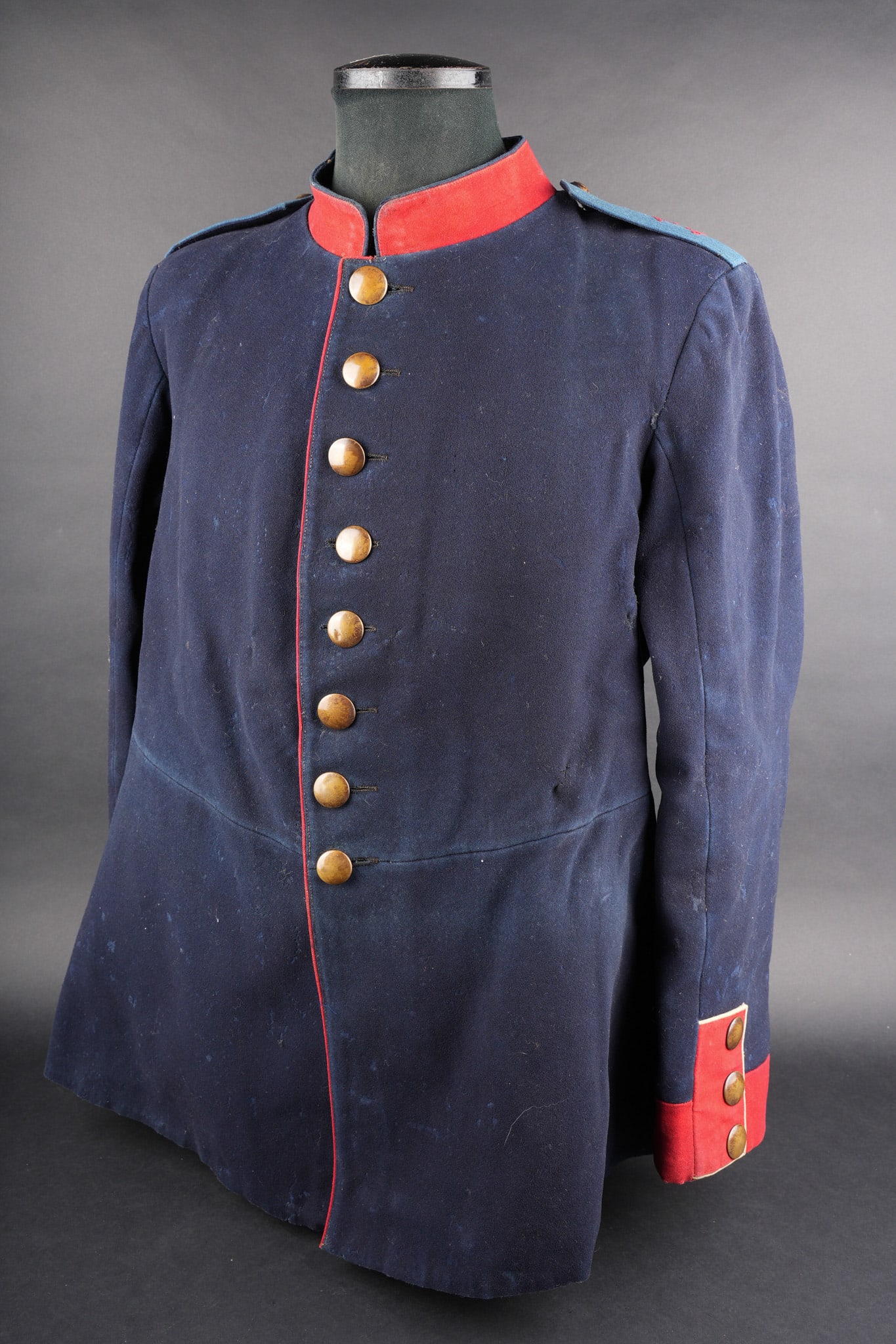 Tunique Waffenrock de la Train Abteilung Nr 15 de Strasbourg. Waffenrock tunic of Train-Abteilung (1 of 14)