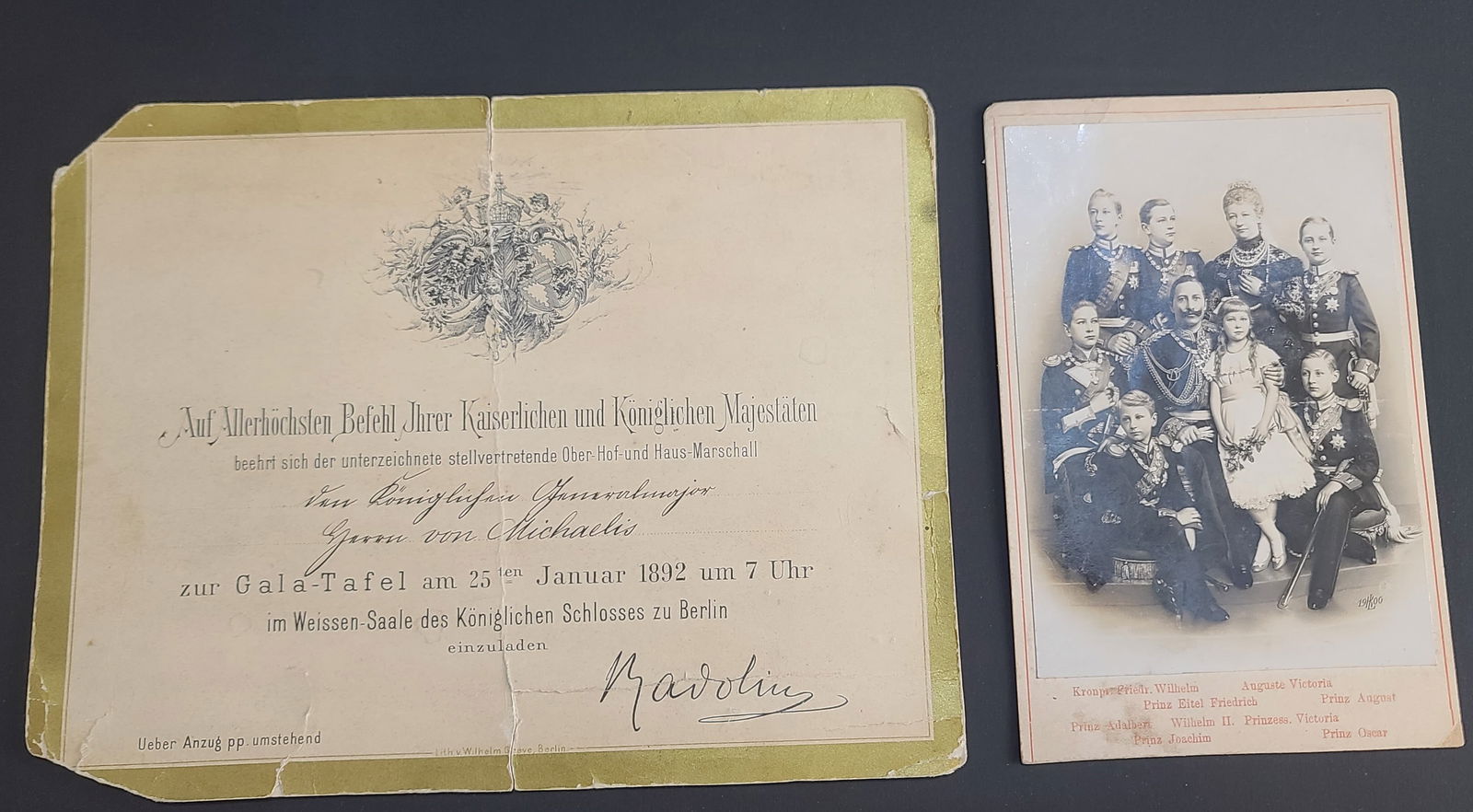 Carton d invitation au Gala du Kaiser pour le Generalmajor von Michaelis. Invitation card to the: Carton d invitation au Gala du Kaiser pour le Generalmajor von Michaelis. Rare carton d invitation pour le Gala du 25 janvier 1892 au chateau imperial de Berlin, adresse au Generalmajor von