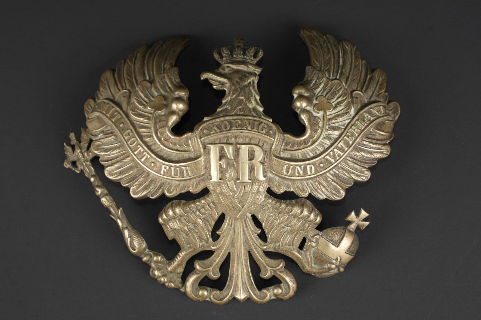 Plaque de casque a pointe d officier prussien en maillechort. Nickel-silver Prussian officer (1 of 2)