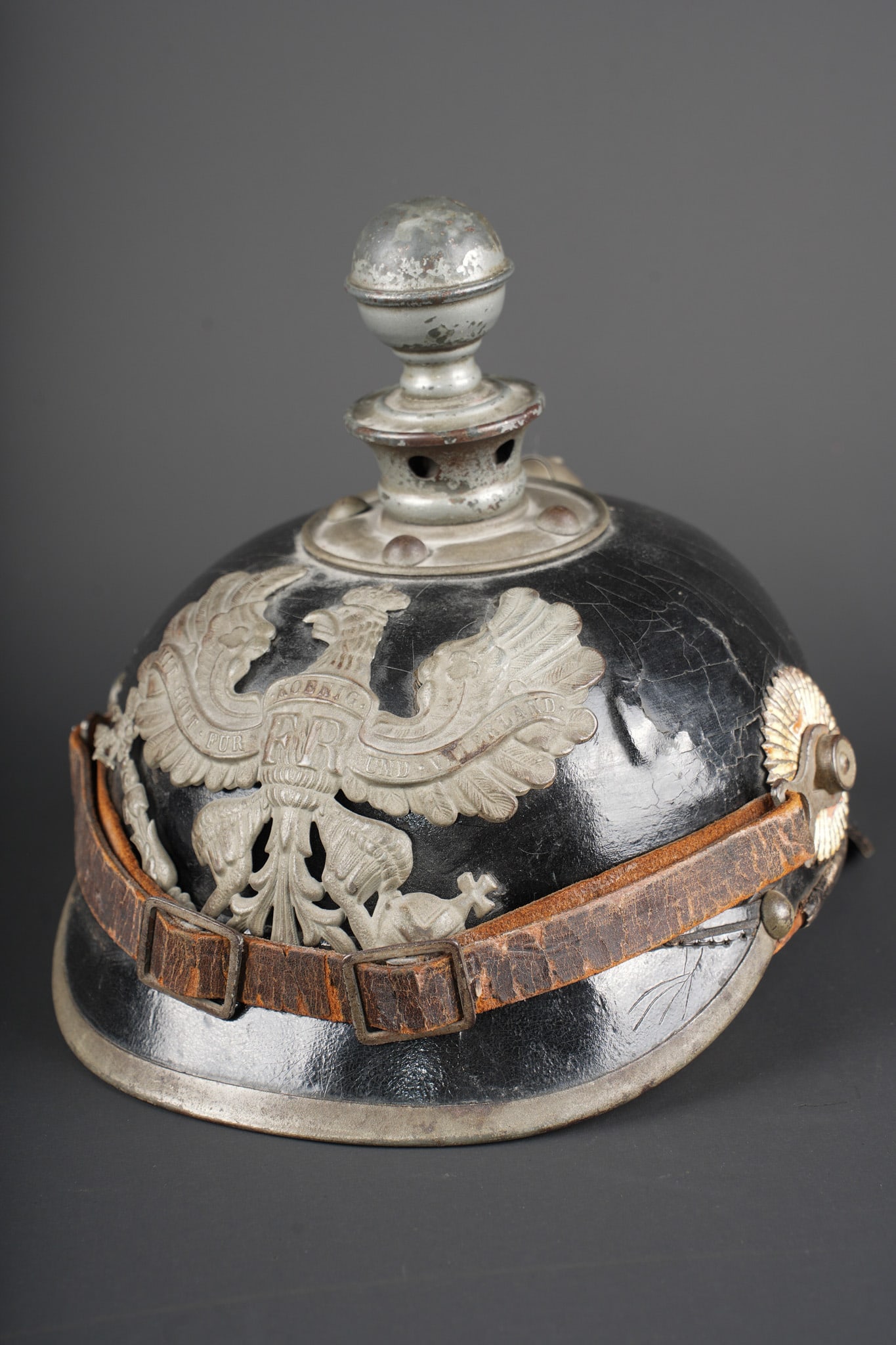 Casque a boule d artilleur M1915. M1915 artillery ball-top helmet (1 of 10)