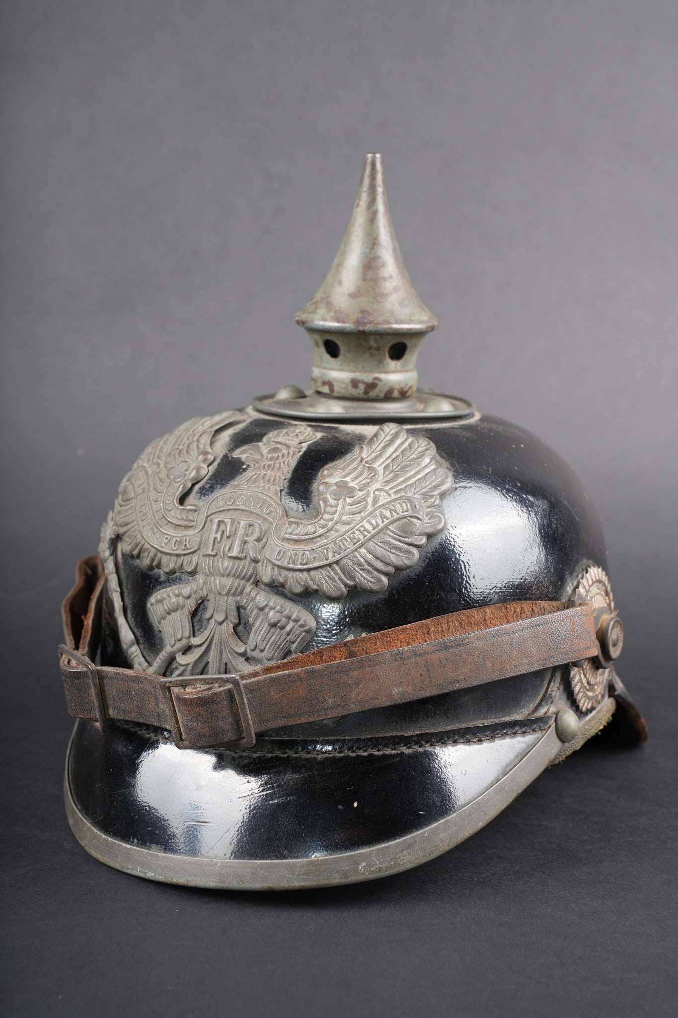 Casque a pointe M1915 Prussien du BA VII.Prussian M1915 pickelhaube of Bekleidungsamt VII (BA VII) (1 of 13)