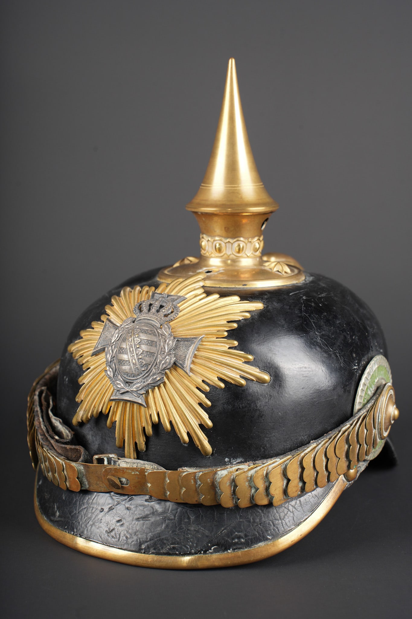 Casque du 101eme regiment de Grenadiers du royaume de Saxe. Helmet of the 101st Grenadier Regiment (1 of 11)