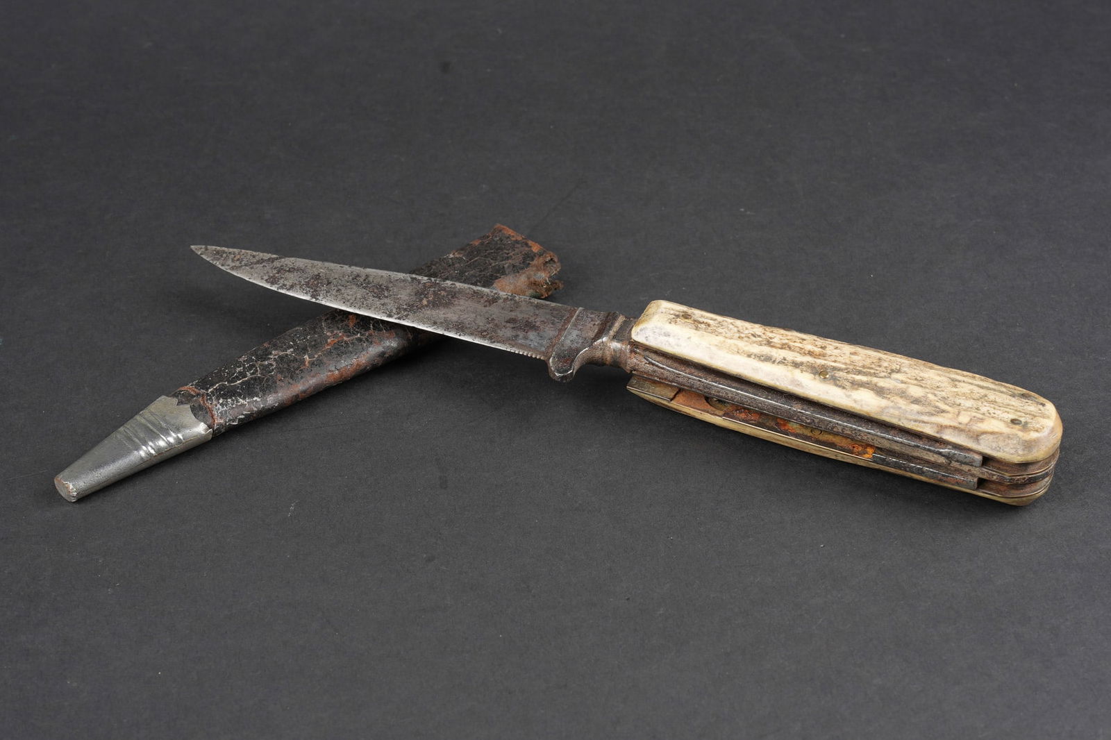 Poignard multifonction allemand. German multifunction dagger. (1 of 6)