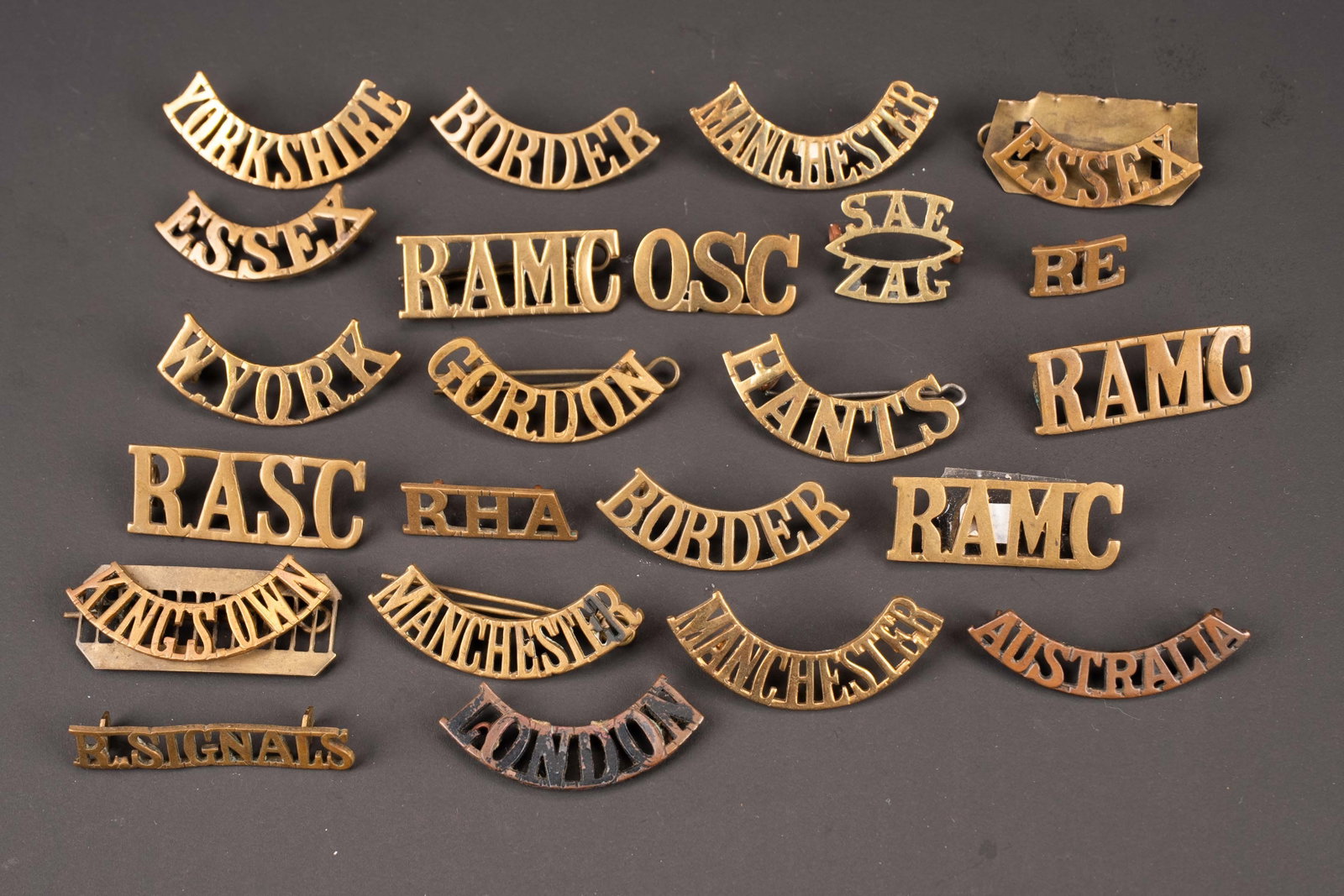 Insignes britannique. British insignias. (1 of 6)